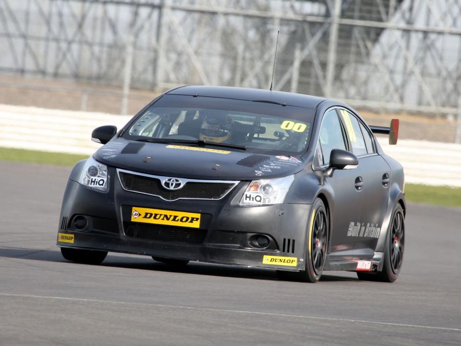  Toyota Avensis Sedan BTCC 2010 года  (фото 10 из 12)